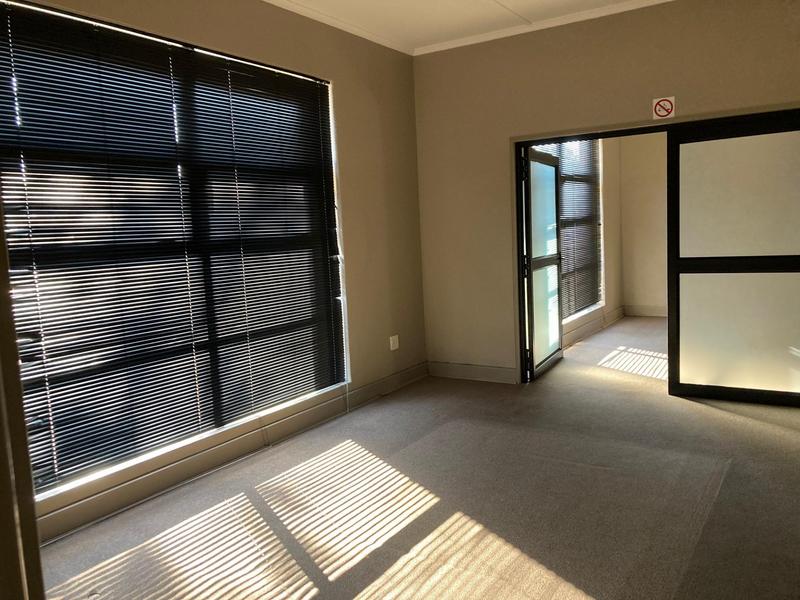 To Let Commercial Property for Rent in Mill Park Eastern Cape